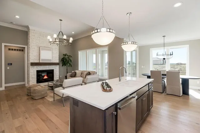 $713,682 | 15845 Buena Vista Street, Overland Park, KS 66224