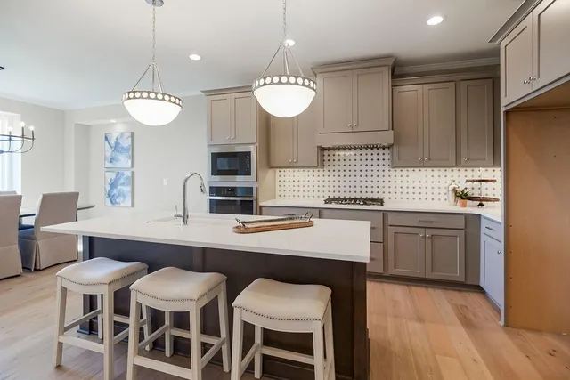 $713,682 | 15845 Buena Vista Street, Overland Park, KS 66224