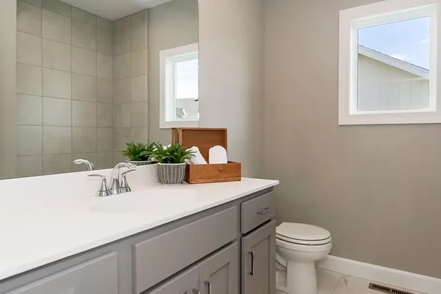 $713,682 | 15845 Buena Vista Street, Overland Park, KS 66224