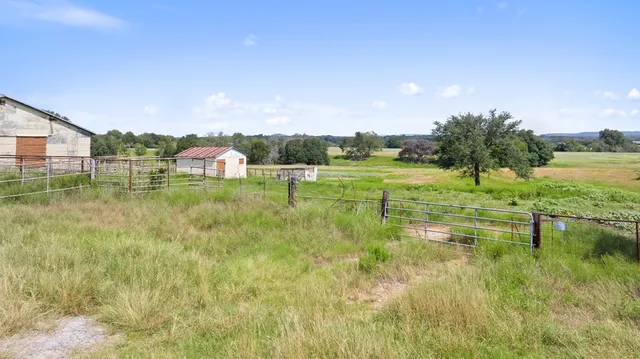 $3,895,000 | 131 Elberta Street, Stonewall, TX 78671
