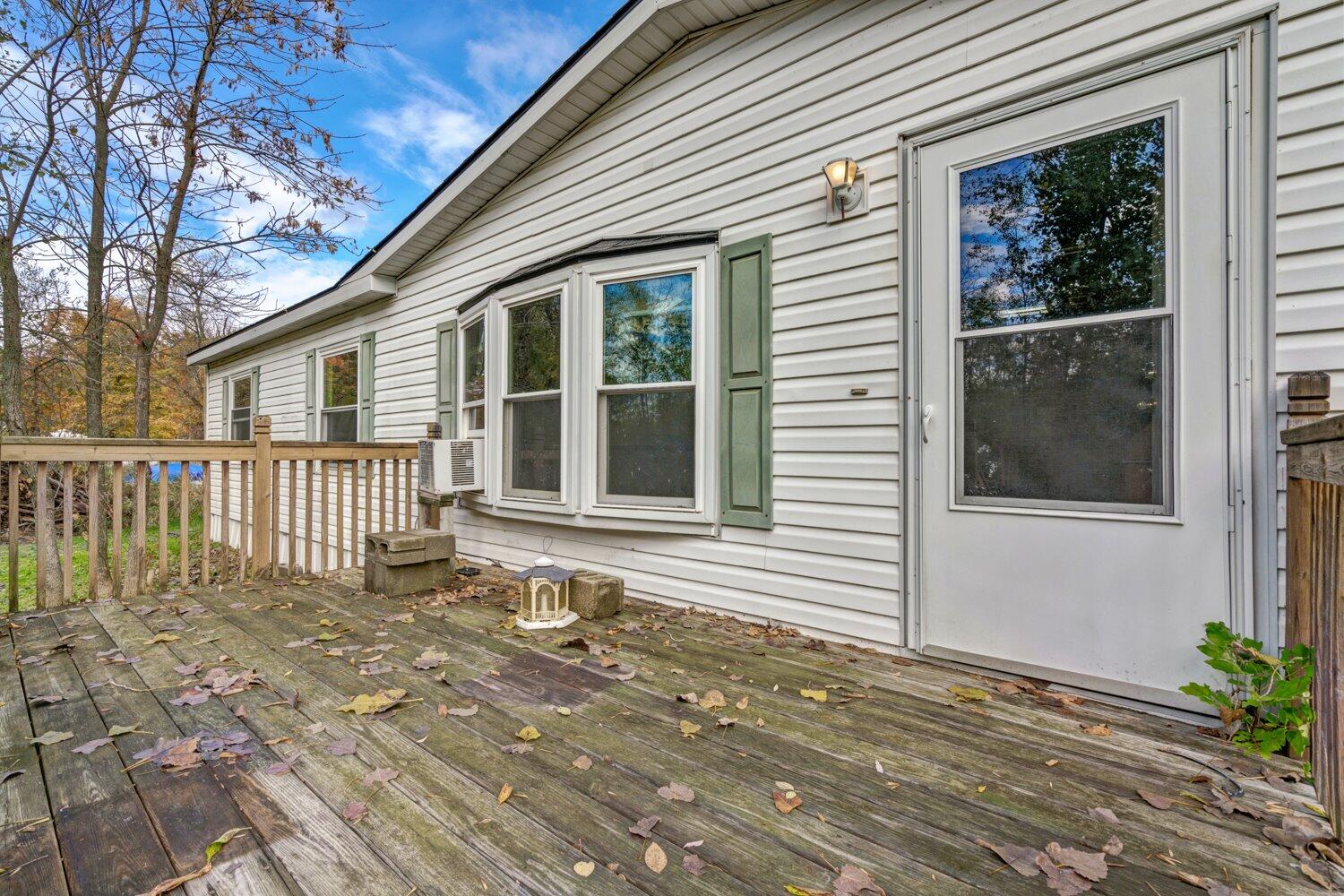 1620 Coats Grove Road Hastings, MI 49058 - Photo 24 of 42 23-WM1620coatsint-6