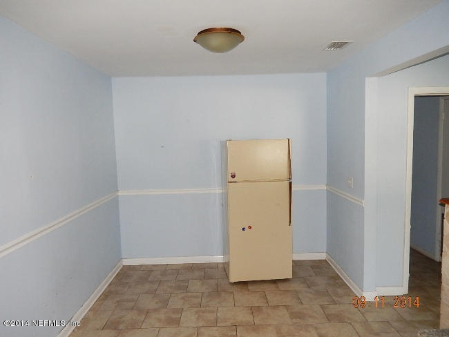 1914 Leon Road Jacksonville, FL 32246 - Photo 8 of 16 breakfast nook