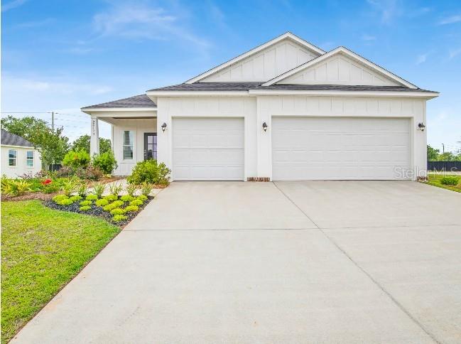 Tbd Southwest 37th Terrace Ocala, FL 34473 - Photo 2 of 22 a view of garage and yard
