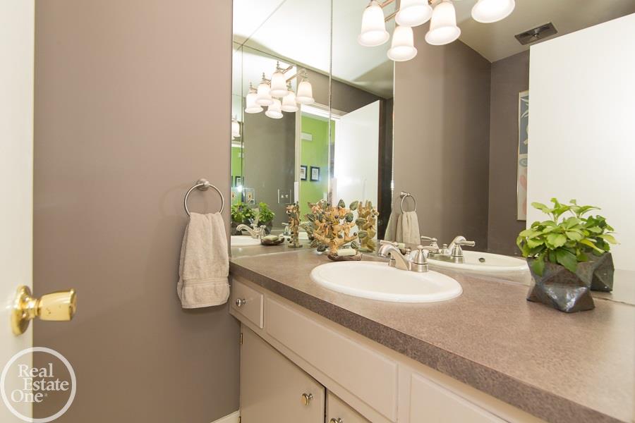 695 Apple Hill Lane Rochester Hills, MI 48306 - Photo 14 of 33