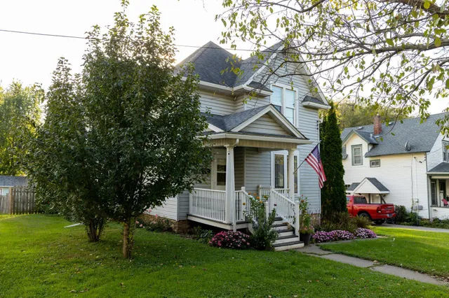 $259,000 | 1218 East Avenue, Red Wing, MN 55066