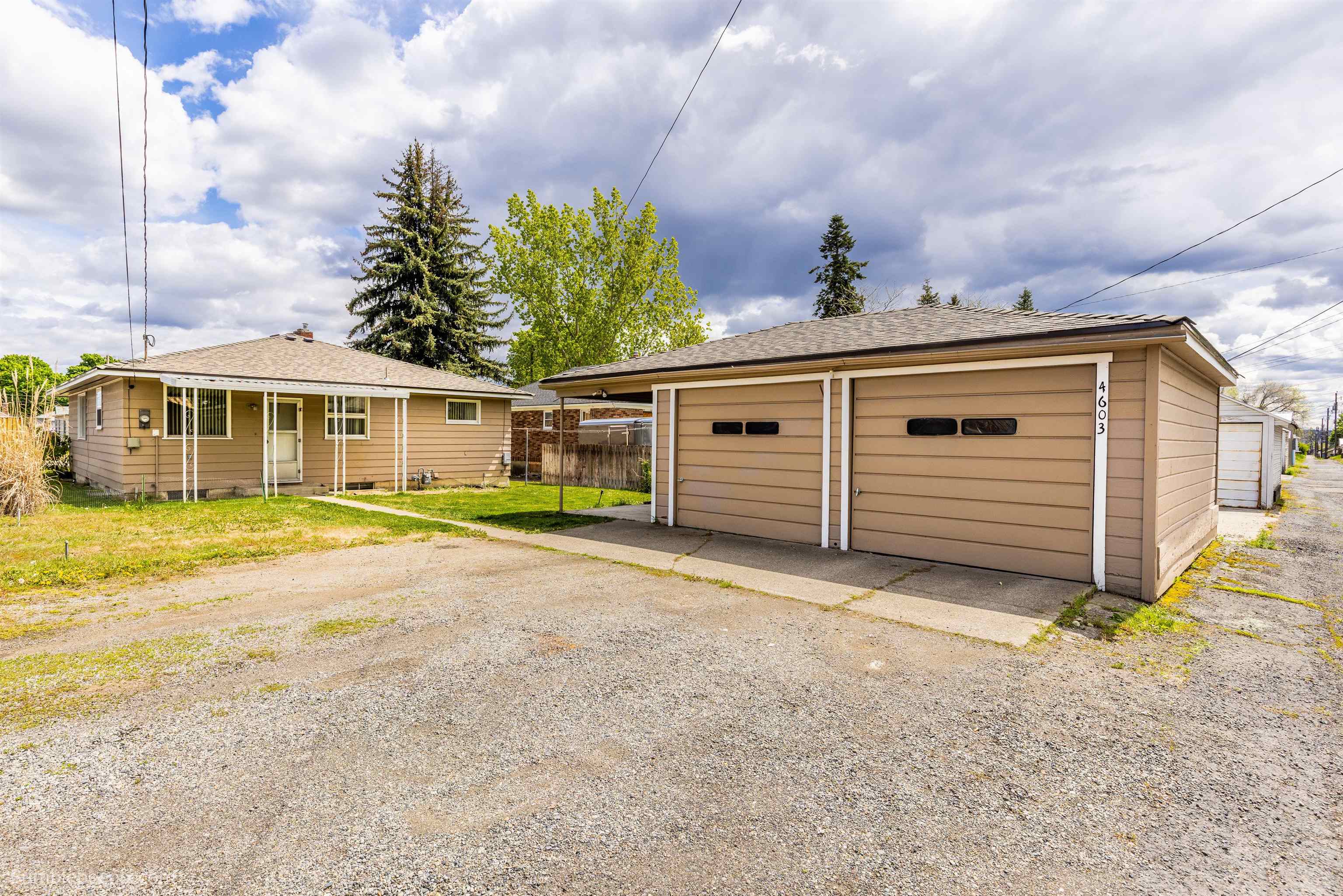 4603 North Wall Street Spokane, WA 99205 - Photo 7 of 37