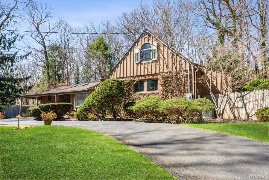 16 Dunlop Road Huntington, NY 11743 - Photo 1 of 1 Gallery Image 1