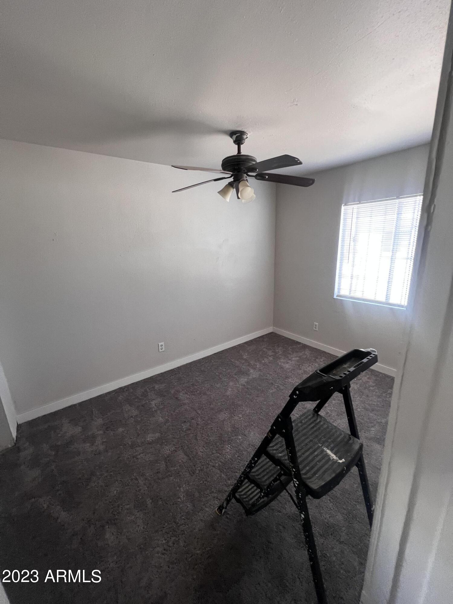 841 East Roeser Road Phoenix, AZ 85040 - Photo 5 of 27 IMG_0944 2
