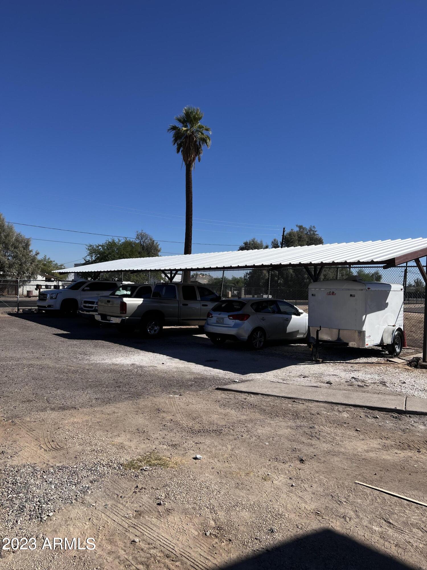 841 East Roeser Road Phoenix, AZ 85040 - Photo 6 of 27 IMG_0942 2