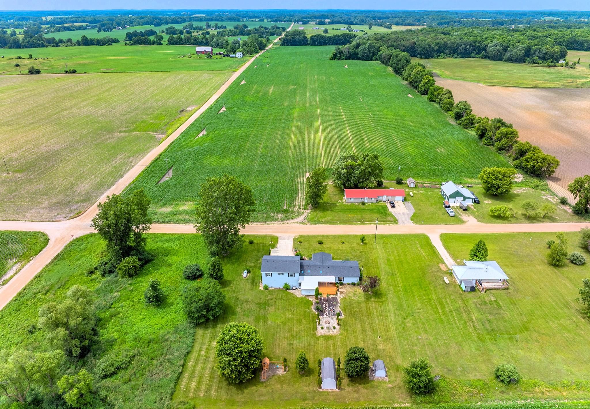 8941 South Mission Road Mount Pleasant, MI 48858 - Photo 14 of 69 1947615-fd793874-9480-46e1-9a69-bc0e2647f60f.JPG
