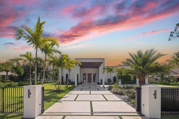 $4,995,000 | 6676 Northwest 66th Way, Parkland, FL 33067