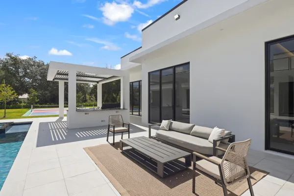 $4,995,000 | 6676 Northwest 66th Way, Parkland, FL 33067