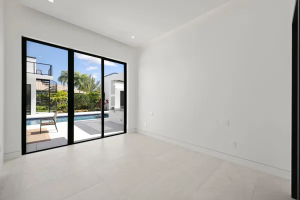$4,995,000 | 6676 Northwest 66th Way, Parkland, FL 33067