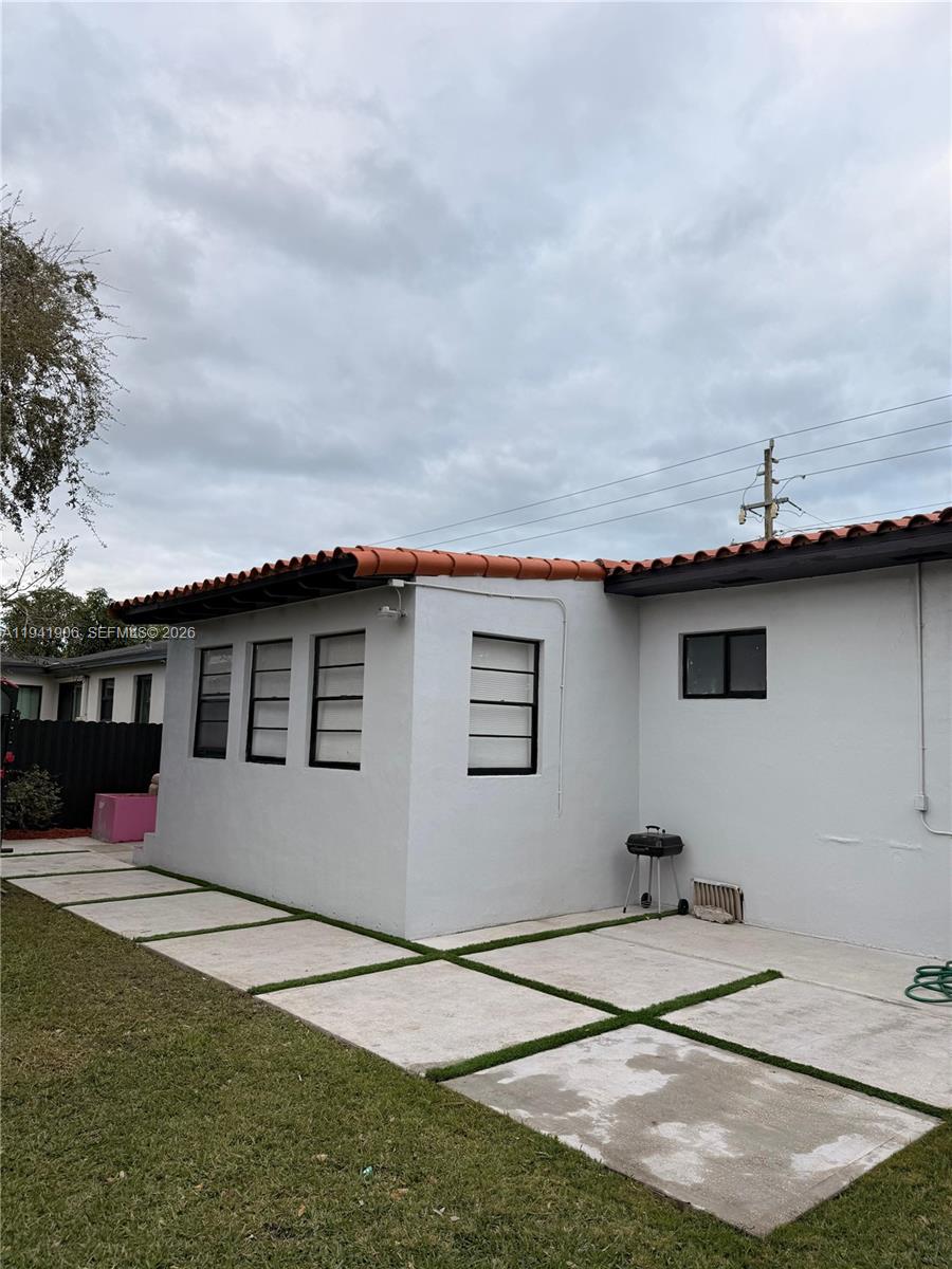 2426 Southwest 17th Avenue Miami, FL 33145 - Photo 7 of 8