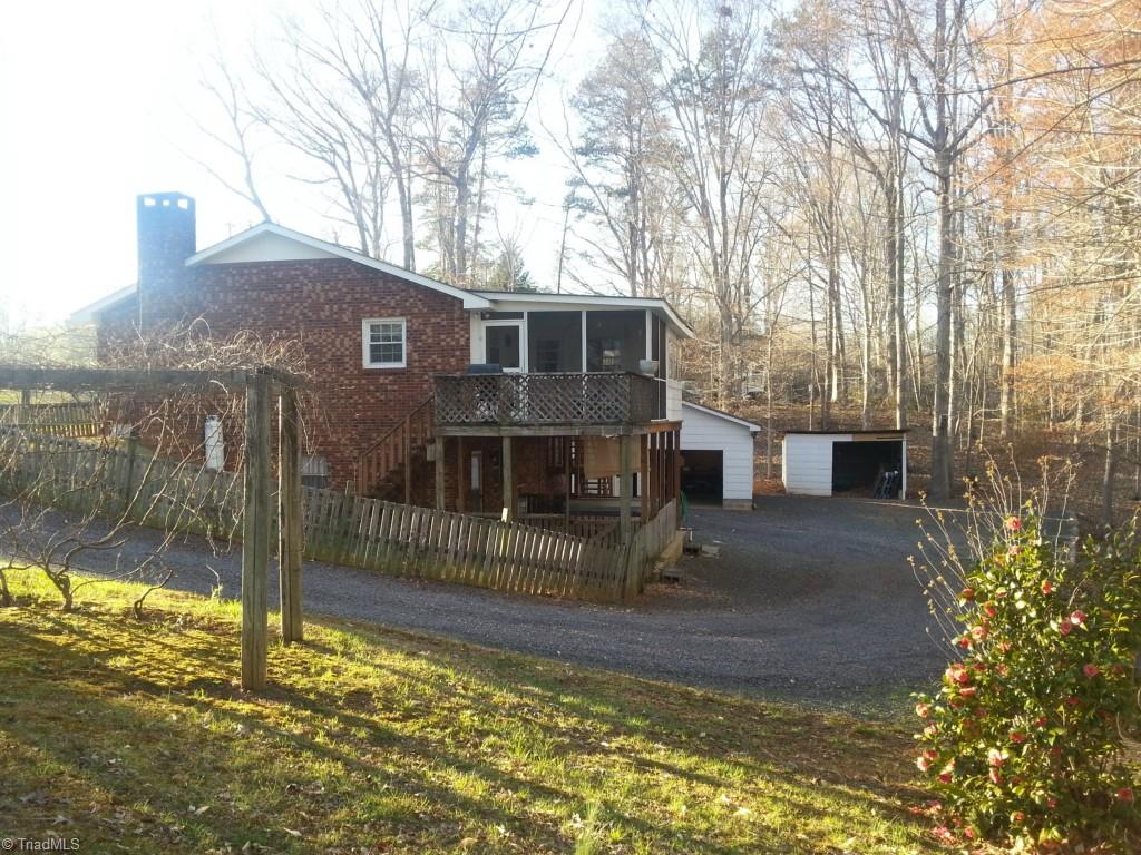 409 James Road Clemmons, NC 27012 - Photo 11 of 16 Gallery Image 11