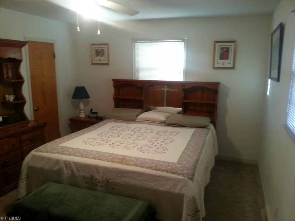 409 James Road Clemmons, NC 27012 - Photo 7 of 16 Gallery Image 7
