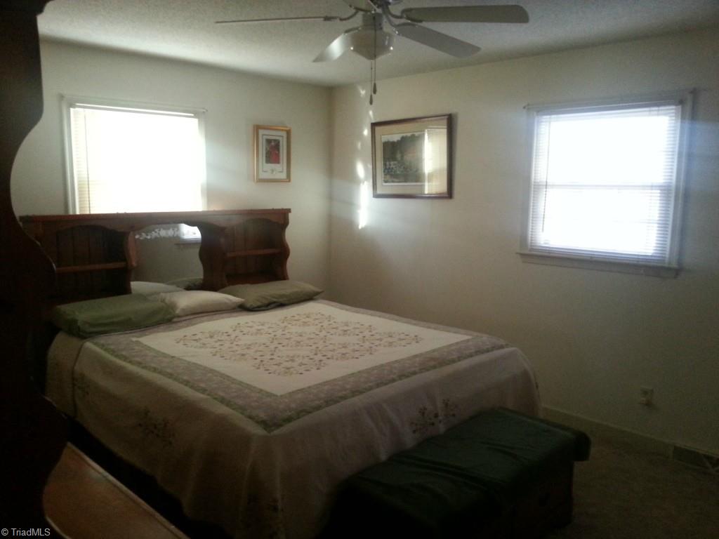 409 James Road Clemmons, NC 27012 - Photo 8 of 16 Gallery Image 8