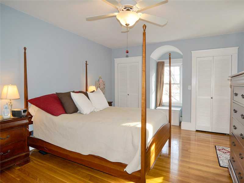 27 Chiswick Road Cranston, RI 02905 - Photo 7 of 25 Master Bedroom.