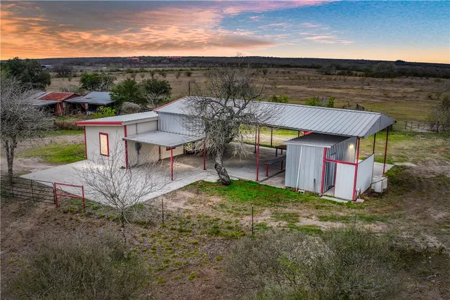 $279,000 | 6802 CR 103, San Diego, TX 78384