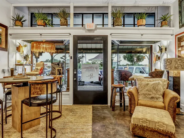 $865,000 | 106 West Main Street, Pilot Point, TX 76258