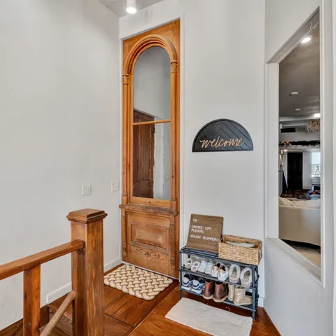 $865,000 | 106 West Main Street, Pilot Point, TX 76258