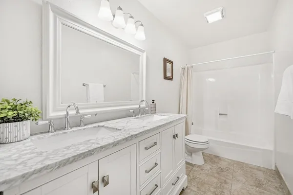 $924,888 | 117 Mission Drive, East Palo Alto, CA 94303