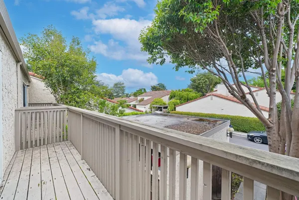 $924,888 | 117 Mission Drive, East Palo Alto, CA 94303