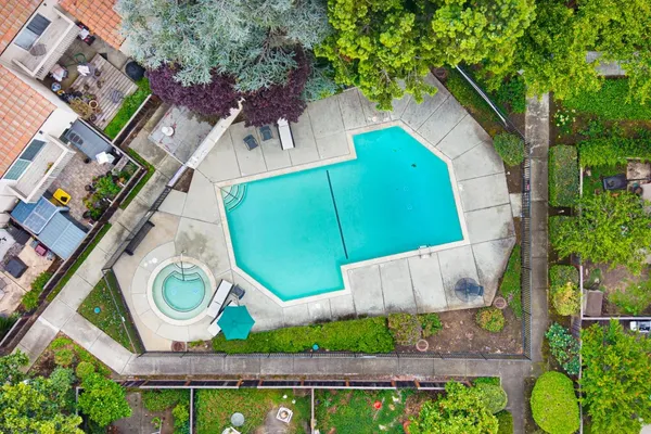 $924,888 | 117 Mission Drive, East Palo Alto, CA 94303
