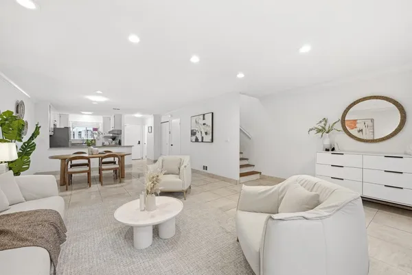 $924,888 | 117 Mission Drive, East Palo Alto, CA 94303