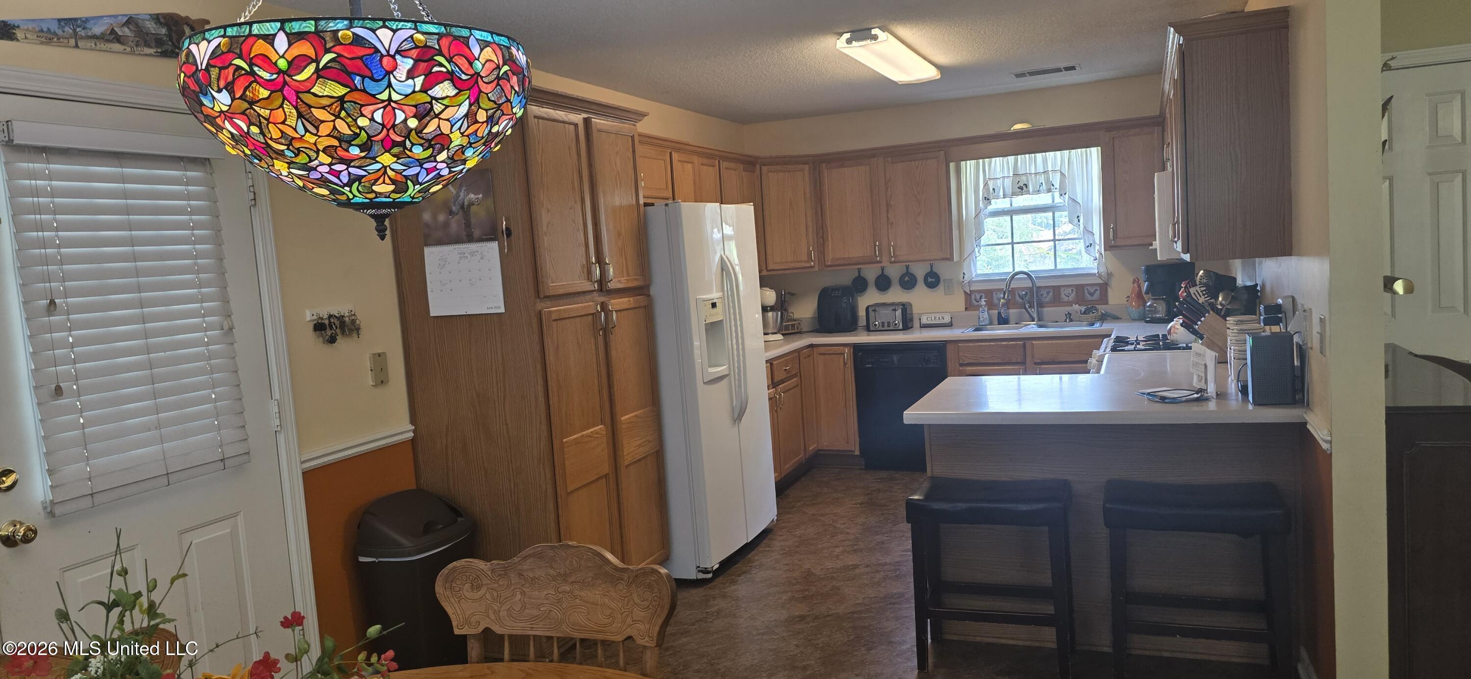 180 Stonewall Road Byhalia, MS 38611 - Photo 10 of 73 20260613_160722