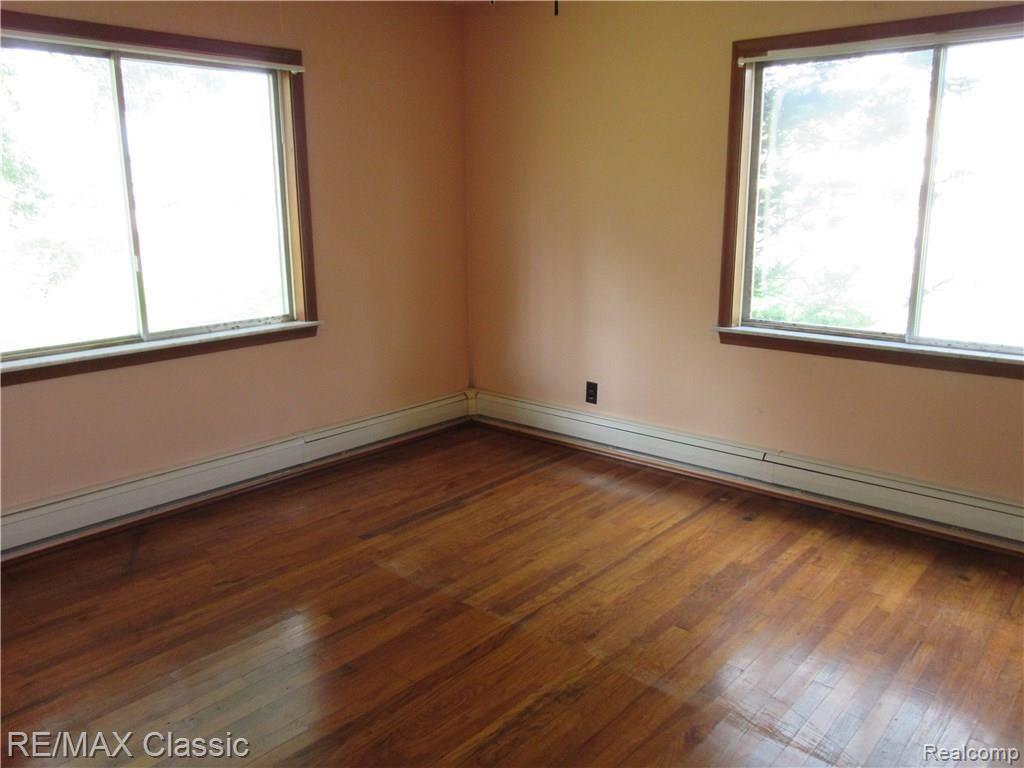7544 Highland Road White Lake, MI 48383 - Photo 11 of 18 IMG_1812.JPG