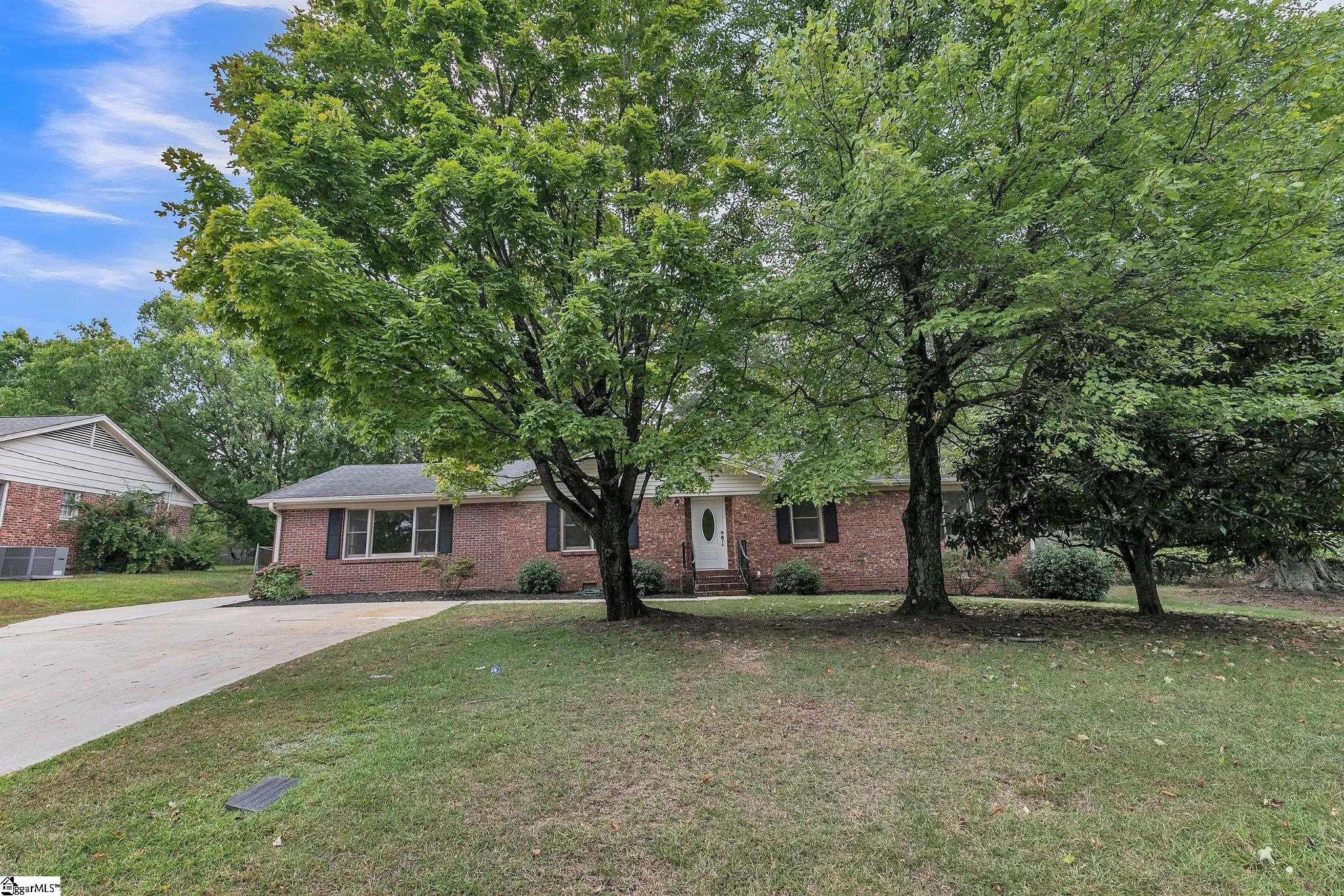 409 Chick Springs Road Greer, SC 29650 - Photo 1 of 29 Gallery Image 1