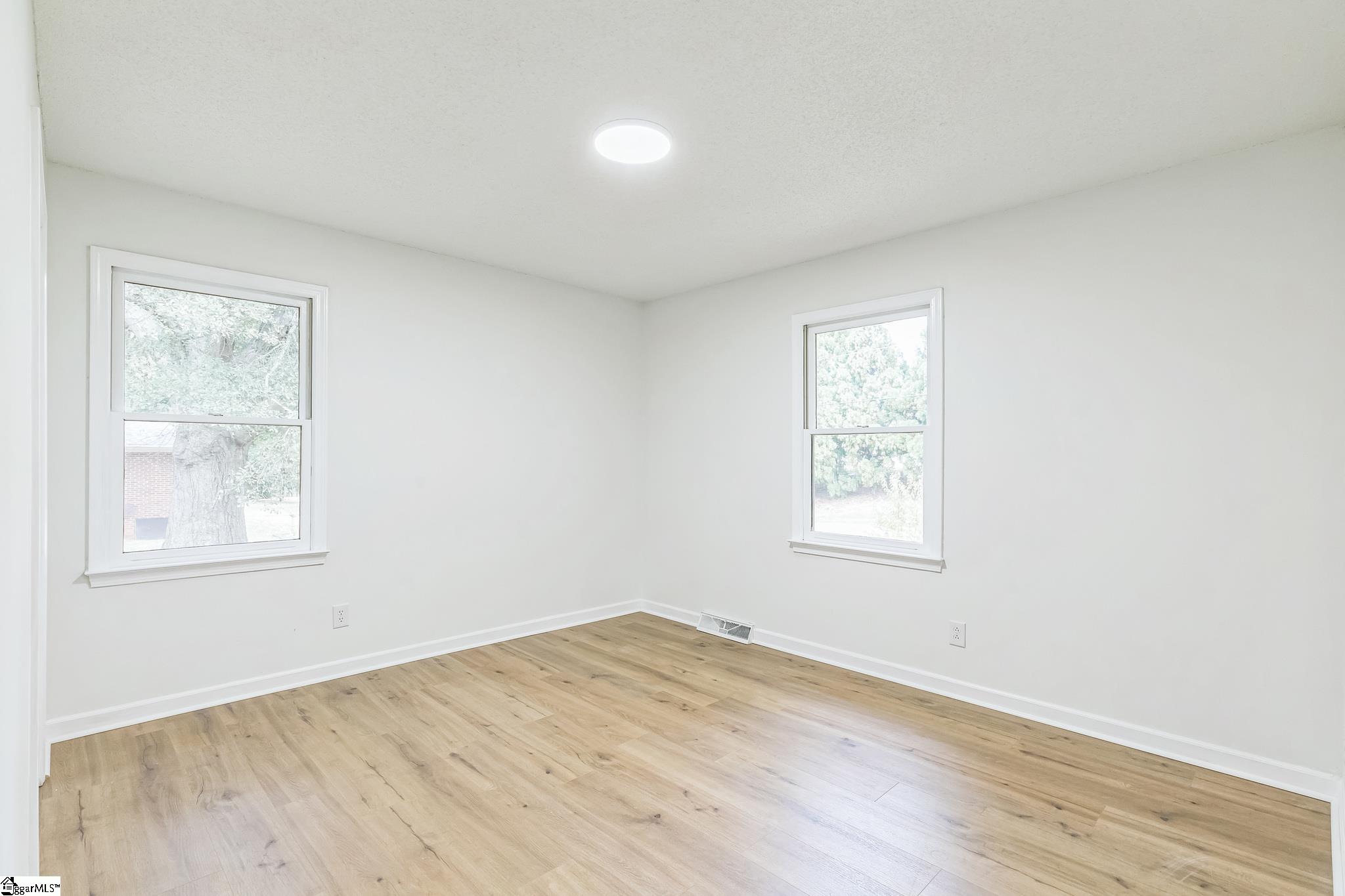 409 Chick Springs Road Greer, SC 29650 - Photo 26 of 29 Gallery Image 26