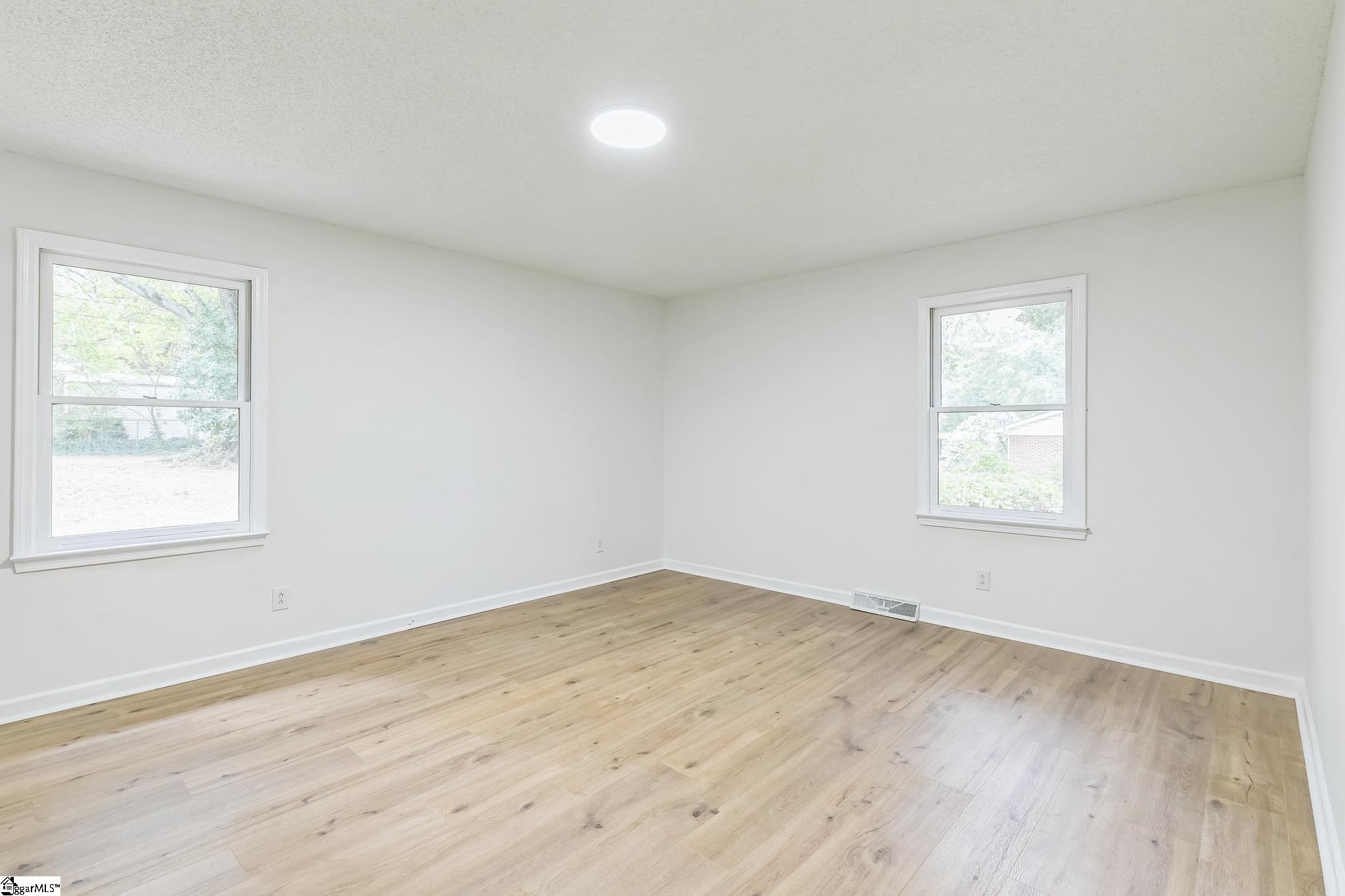409 Chick Springs Road Greer, SC 29650 - Photo 27 of 29 Gallery Image 27