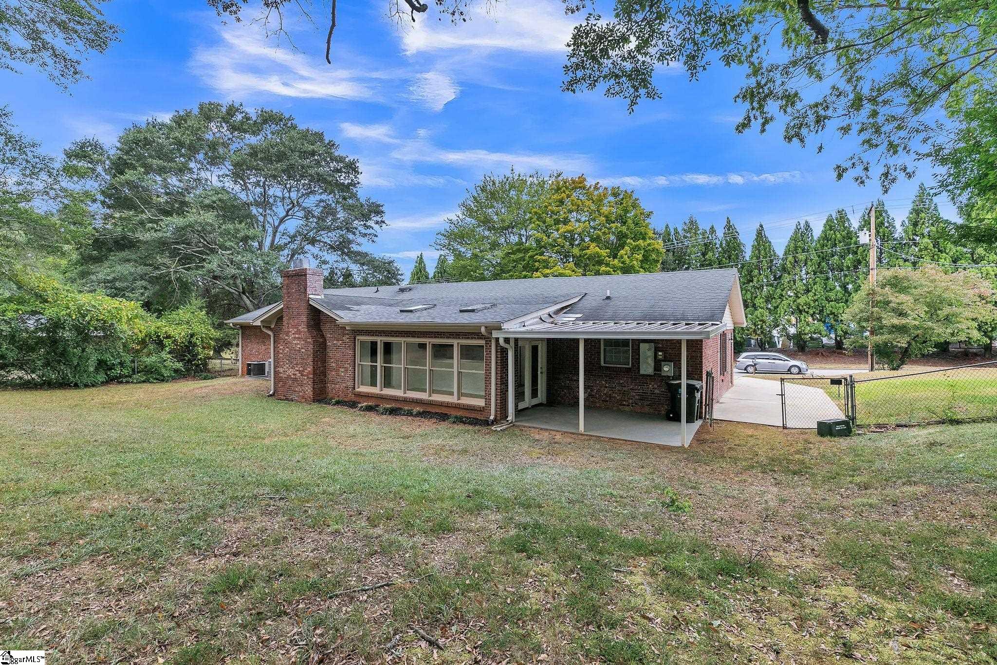 409 Chick Springs Road Greer, SC 29650 - Photo 28 of 29 Gallery Image 28