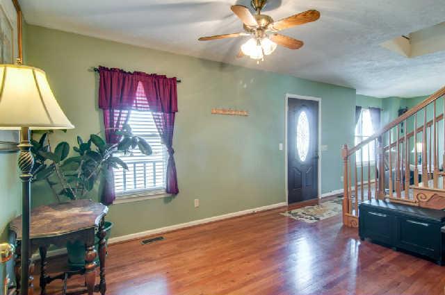 106 Pheasant Hollow Road Dickson, TN 37055 - Photo 9 of 19 Office like area to the right as you walk in