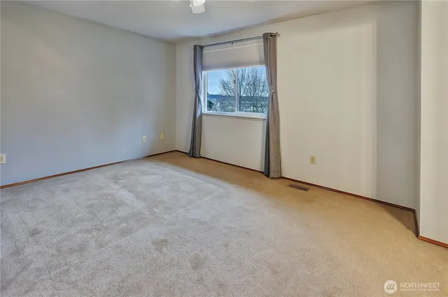 $799,950 | 21211 95th Court South, Kent, WA 98031