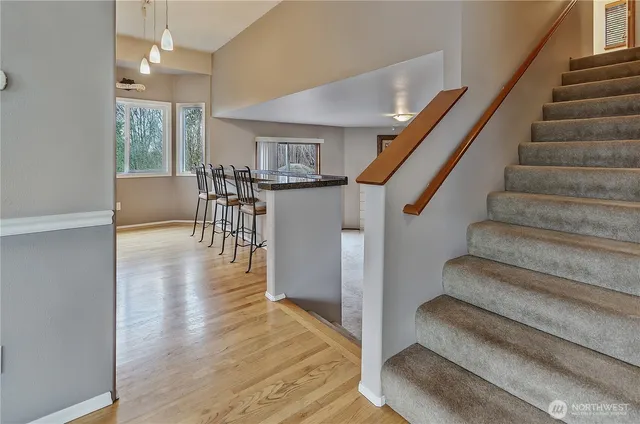 $799,950 | 21211 95th Court South, Kent, WA 98031