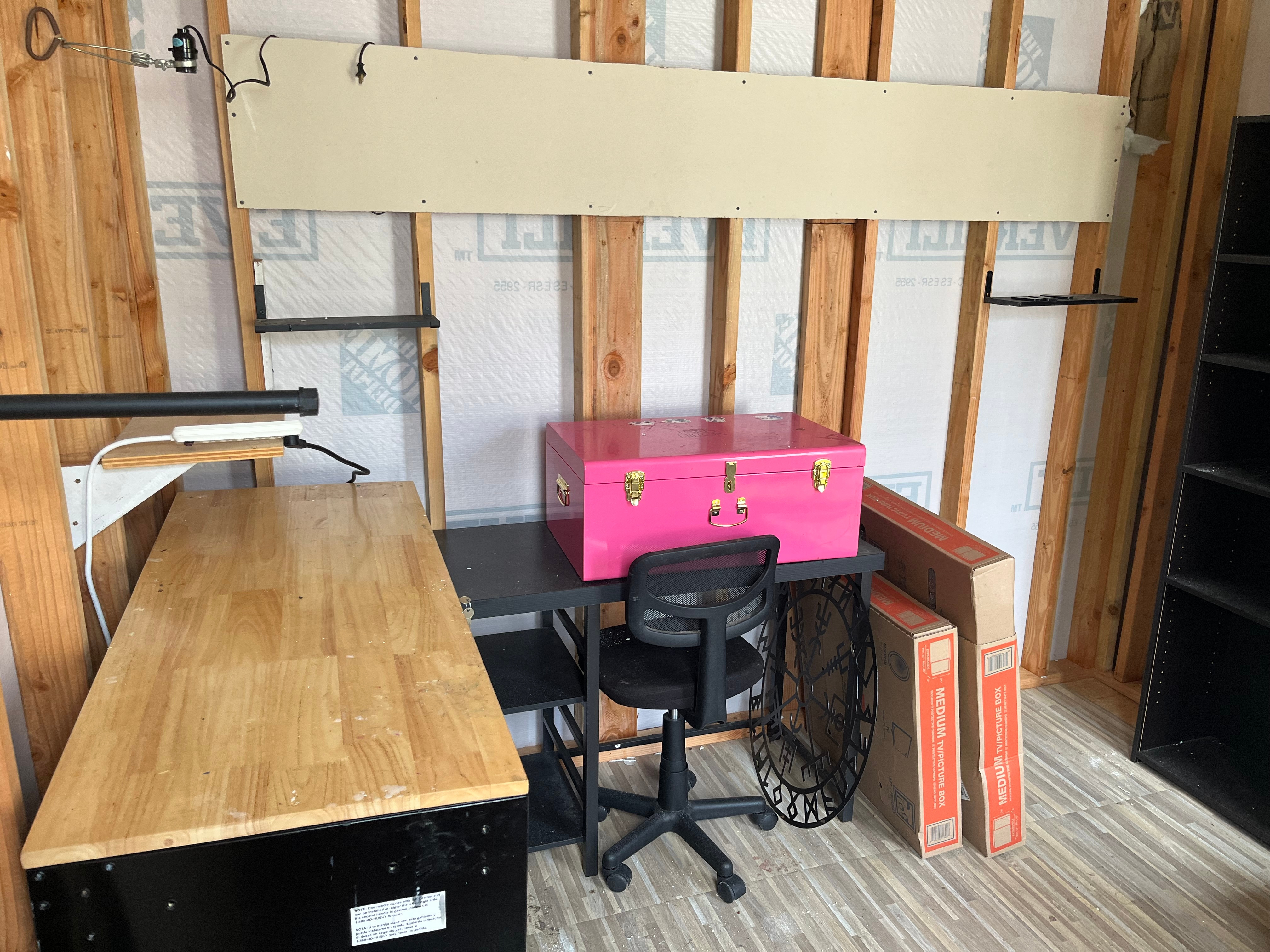 14-3475 Tutu Lane Pahoa, HI 96778 - Photo 20 of 26 a bedroom with a bed and a table