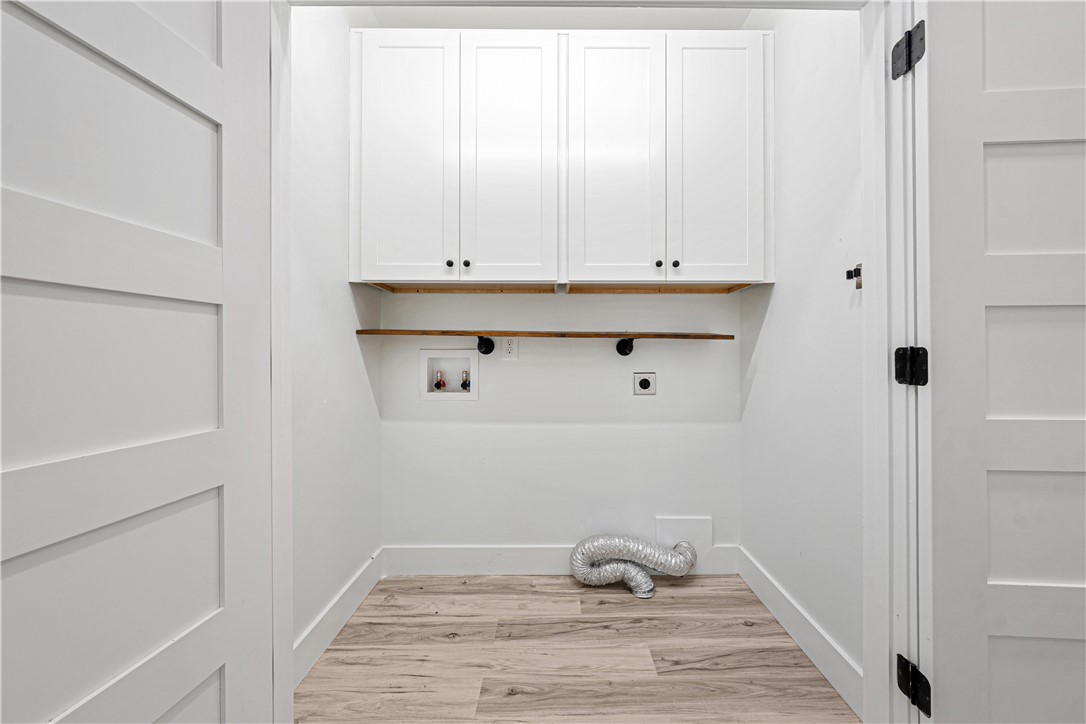 516 Winding Way Hartwell, GA 30643 - Photo 25 of 50 Laundry Room on main level