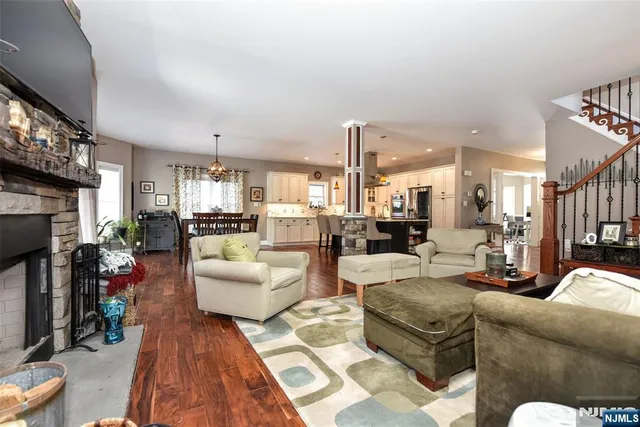 $899,000 | 130 Reich Avenue, Mahwah, NJ 07430