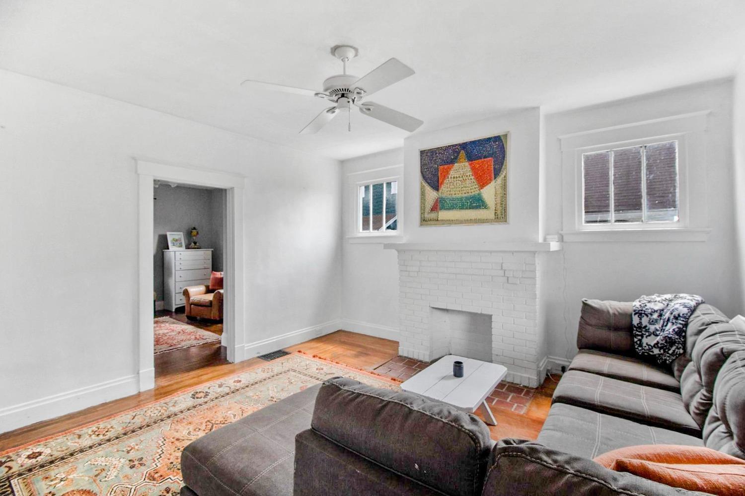 5090 Gray Road Cincinnati, OH 45232 - Photo 6 of 22 Gallery Image 6