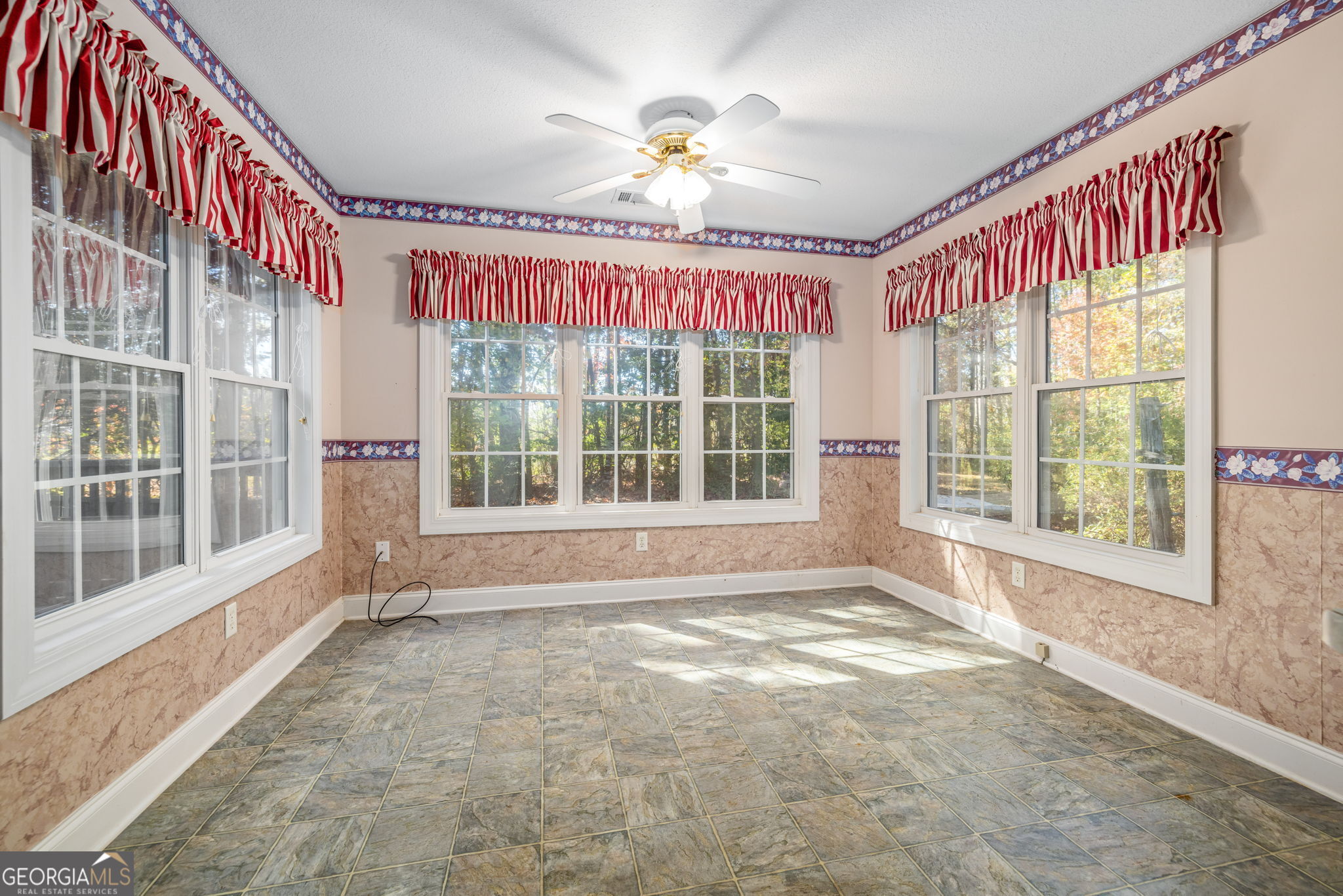 161 Springbrook Drive Cornelia, GA 30531 - Photo 10 of 35