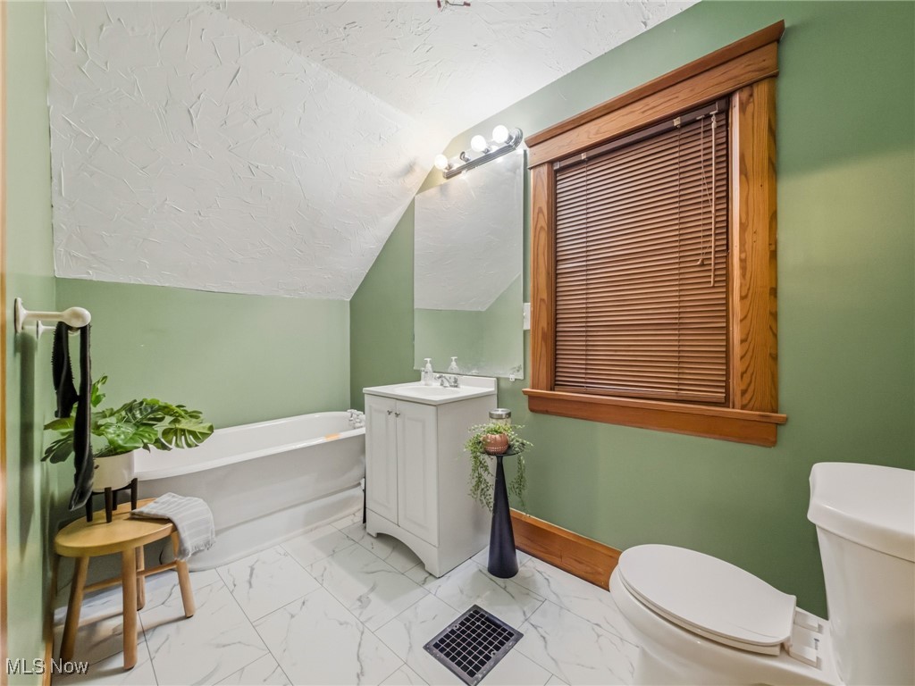 322 Shields Road Youngstown, OH 44512 - Photo 21 of 36 Gallery Image 21