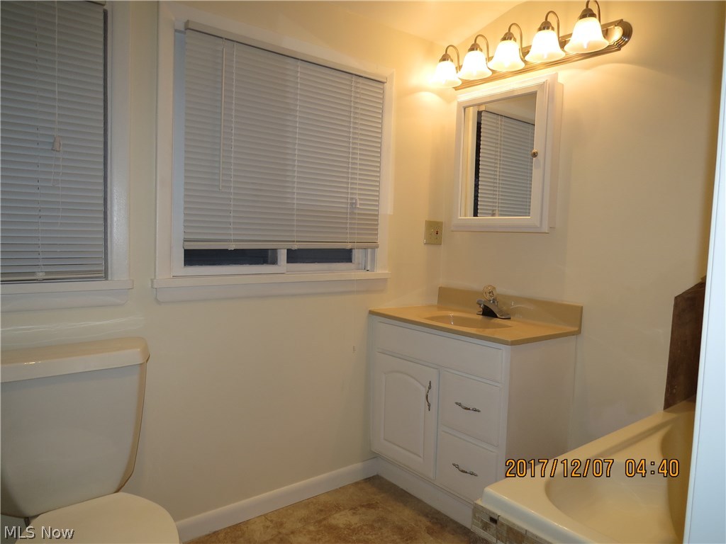 14407 Alger Road Cleveland, OH 44111 - Photo 10 of 17 Gallery Image 10