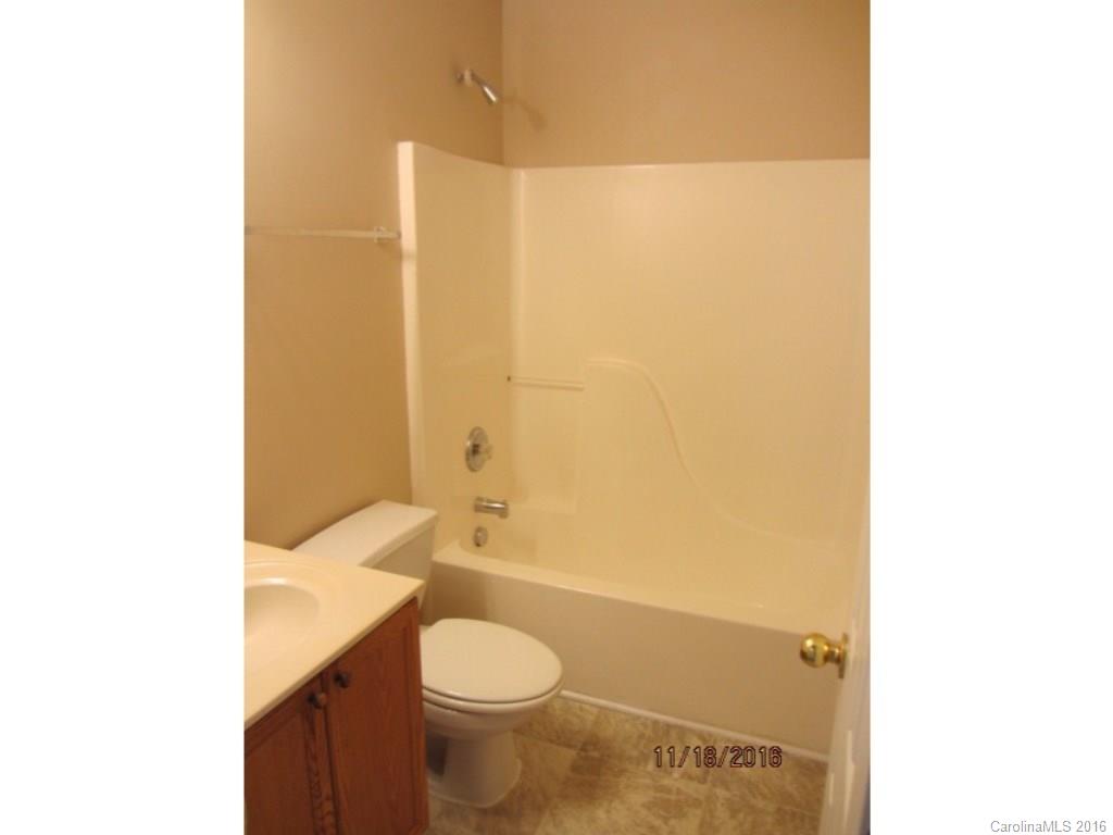 5051 Elizabeth Road Charlotte, NC 28269 - Photo 5 of 16