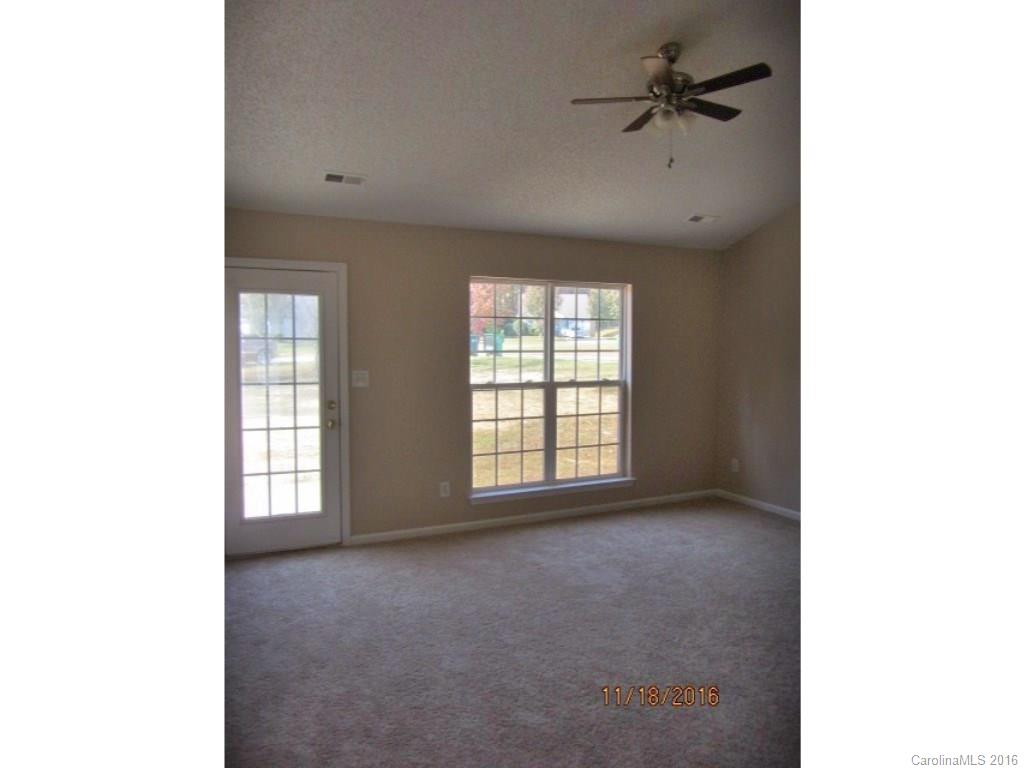 5051 Elizabeth Road Charlotte, NC 28269 - Photo 8 of 16