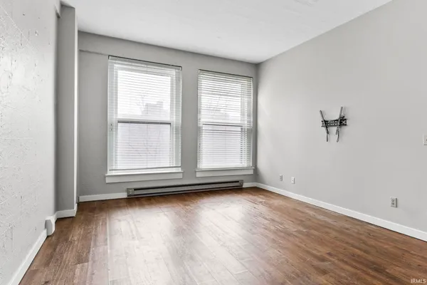 $159,900 | 112 West Washington Boulevard, Unit 328, Fort Wayne, IN 46802