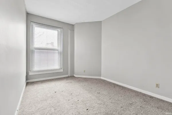 $159,900 | 112 West Washington Boulevard, Unit 328, Fort Wayne, IN 46802