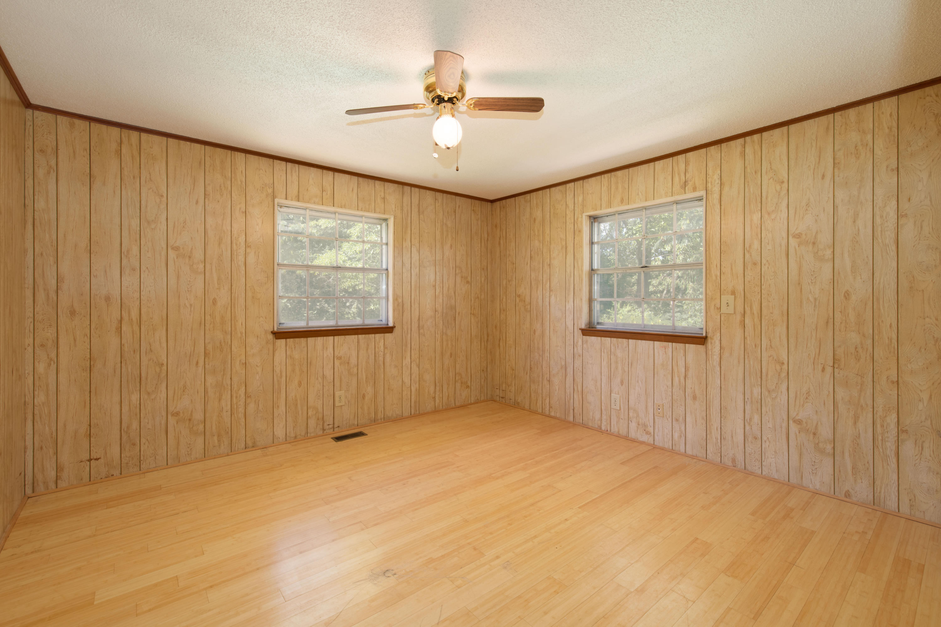 340 Pine Street Spring City, TN 37381 - Photo 15 of 37 D85_8433-Edit